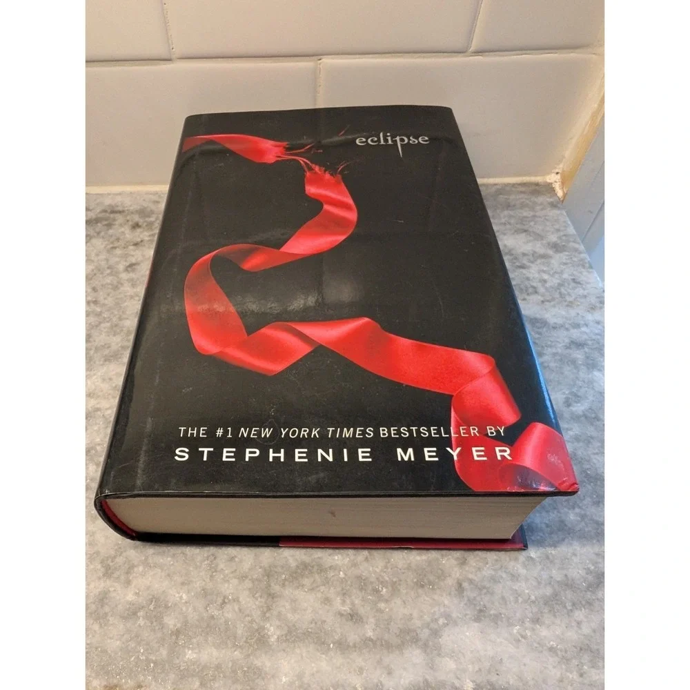 Eclipse by Stephanie Meyer First Edition 2007 Hardcover with Dust Jacket
